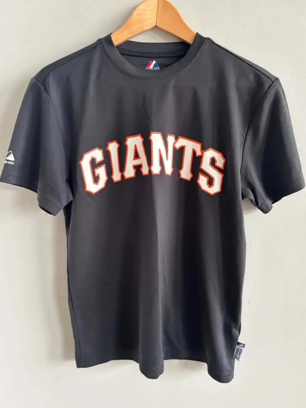Majestic San Francisco Giants Cool Base T-Shirt Youth Large flaws